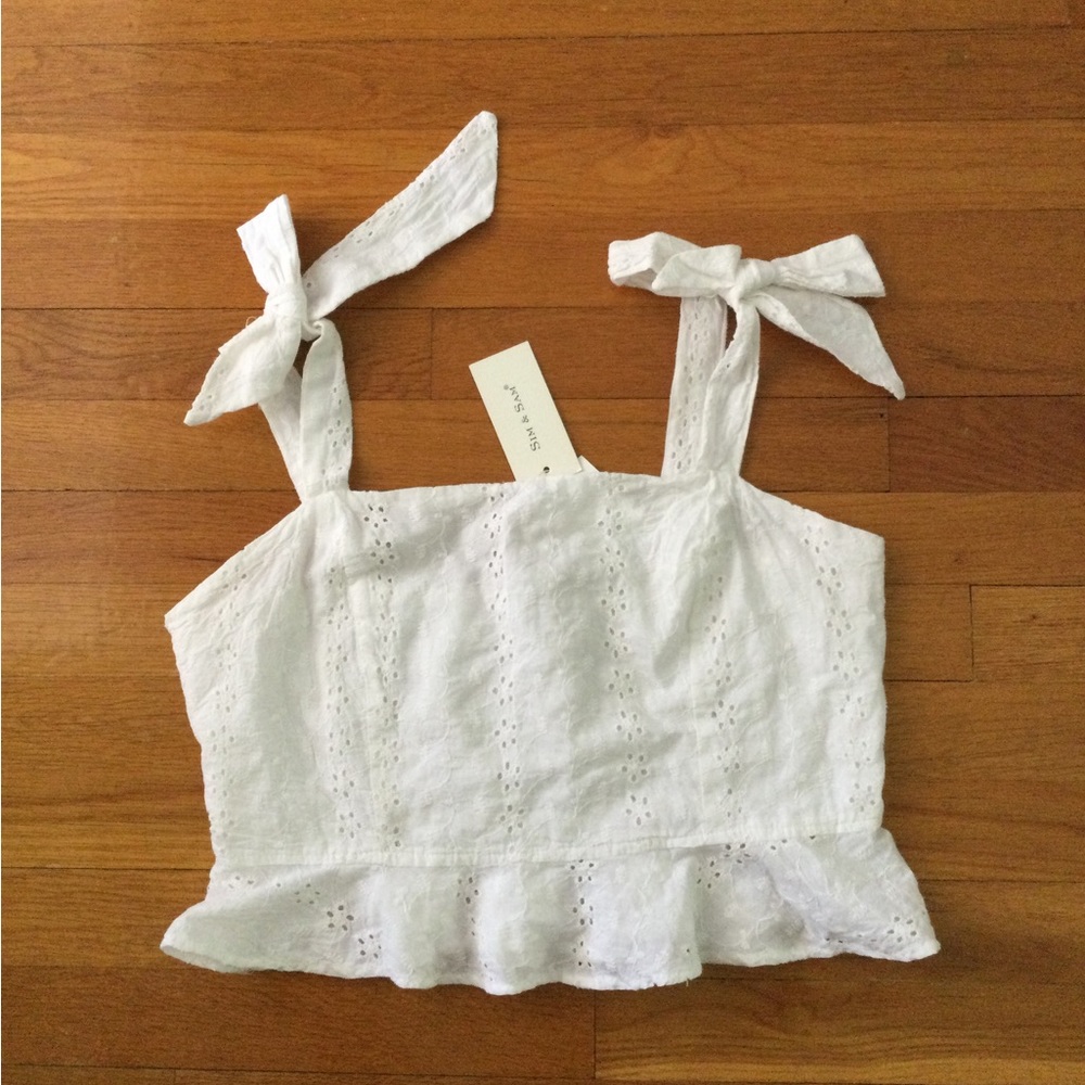 Sim & Sam white embroidered crop tank top, size M, brand new
